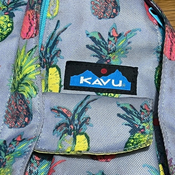 Kavu Pineapple Print Sling Bag with Pink Strap - Picture 2 of 3
